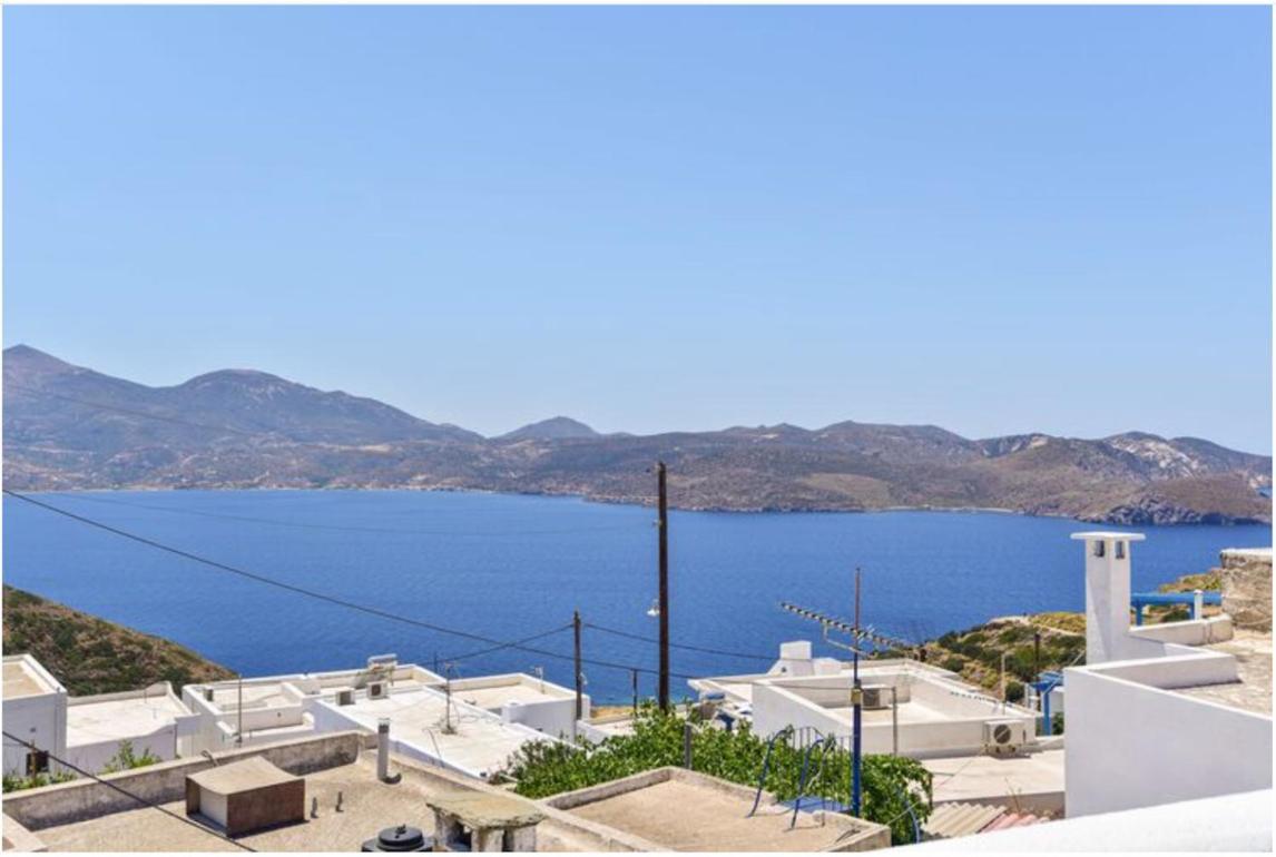 Traditional Cycladic House Tripiti Luaran gambar